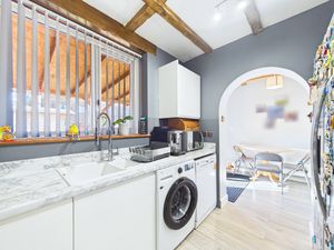 Photo 13- click for photo gallery